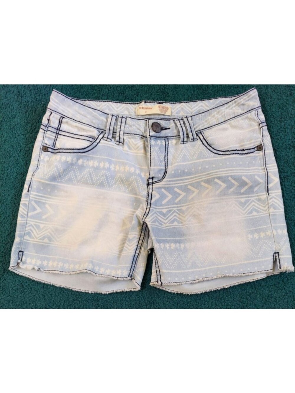 No Boundaries High Rise Aztec Print Cutoff Boho Denim Shorts Women's Size 9